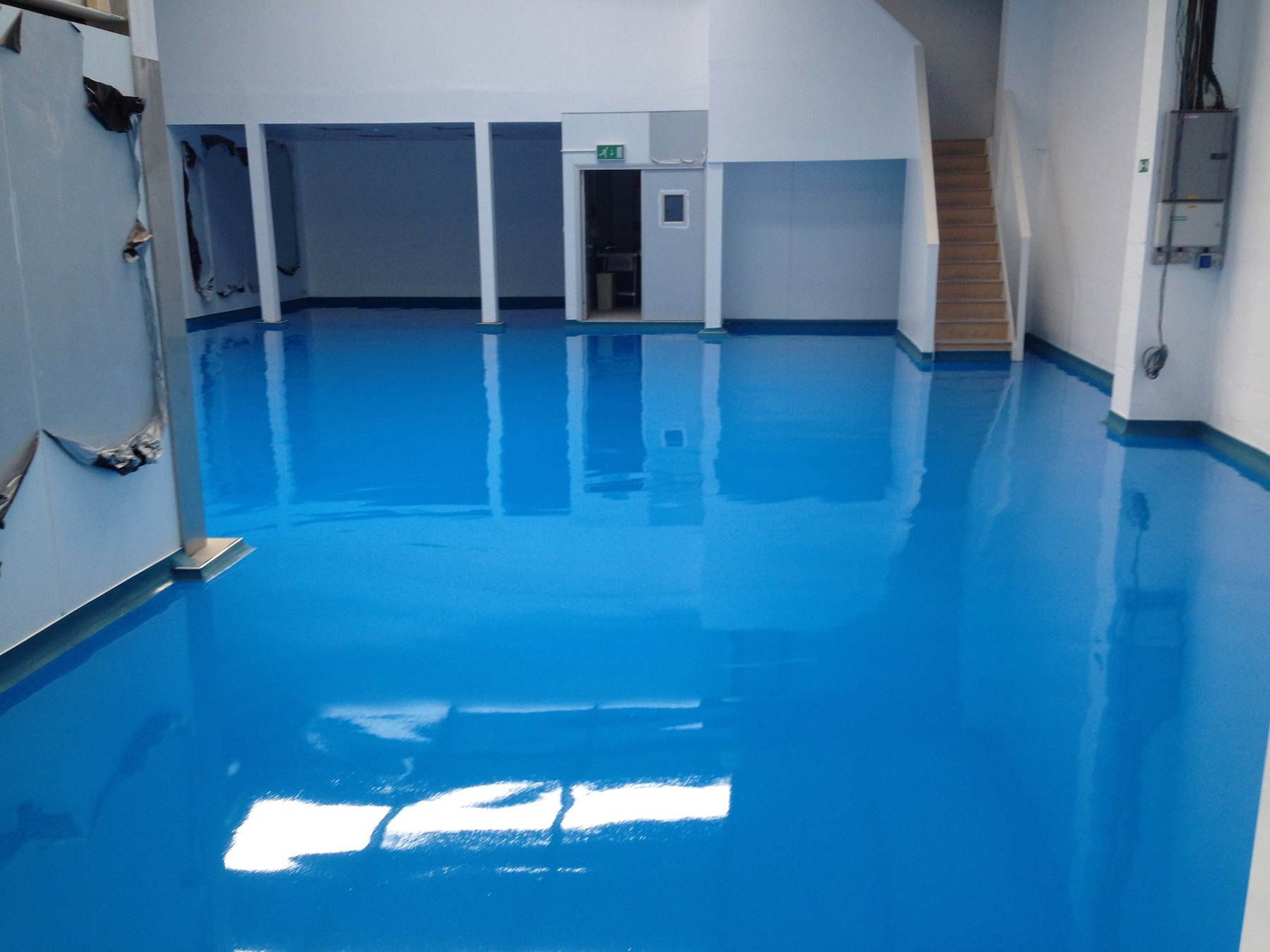 Epoxy floor coating